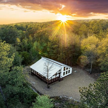 New Farmhouse-Chic Cabin With Hot Tub & Firepit ブロークン・ボウ エクステリア 写真